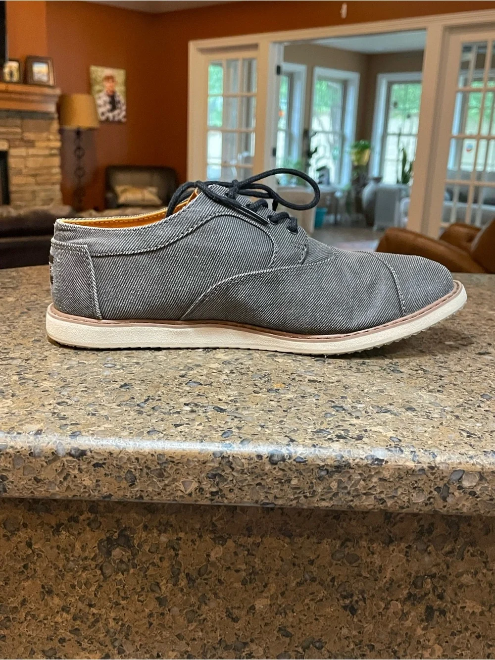 TOMS Boys Brogue Oxford Wing Tip Sz 6 Youth Gray Twill Distressed Gray Denim